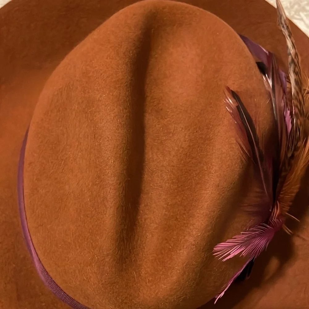 GUCCI Felt and Pheasant Feather GG Trilby Hat. - Picture 6 of 12